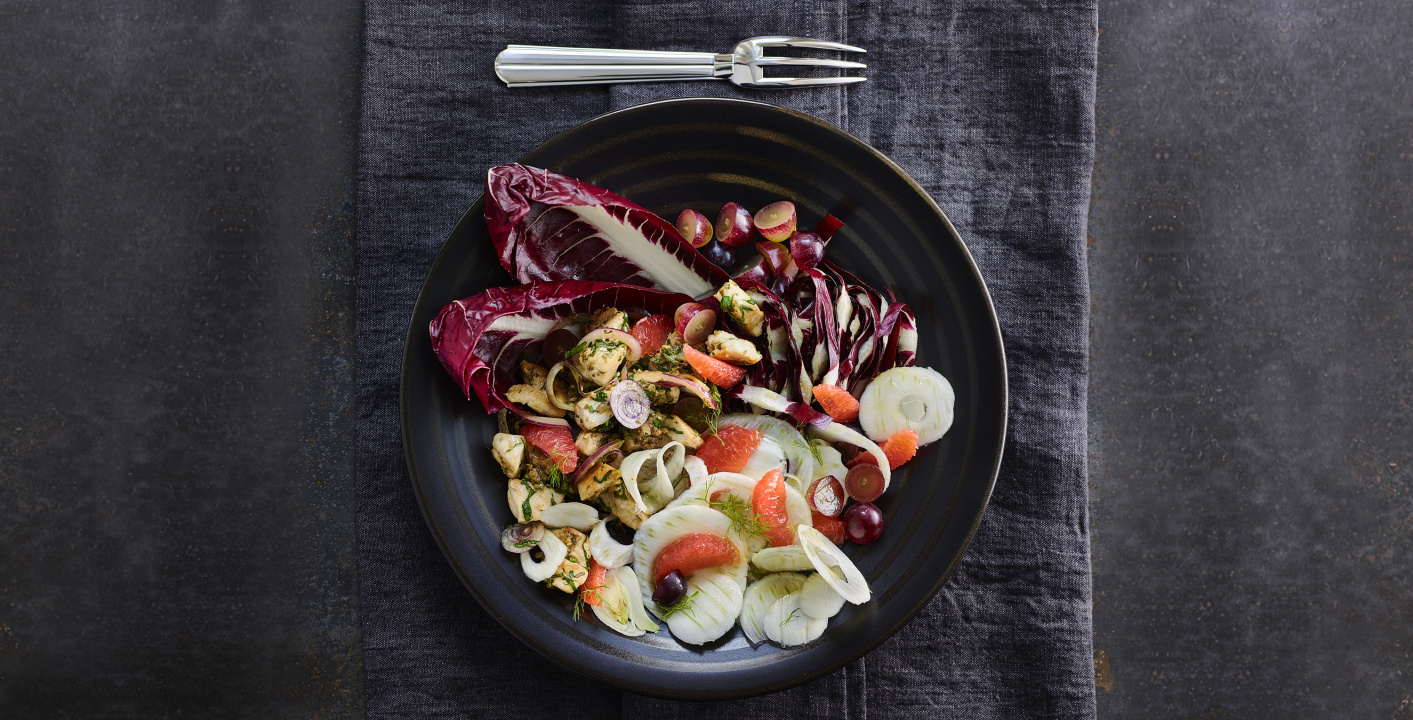 Chicken breast salad with porcini pesto